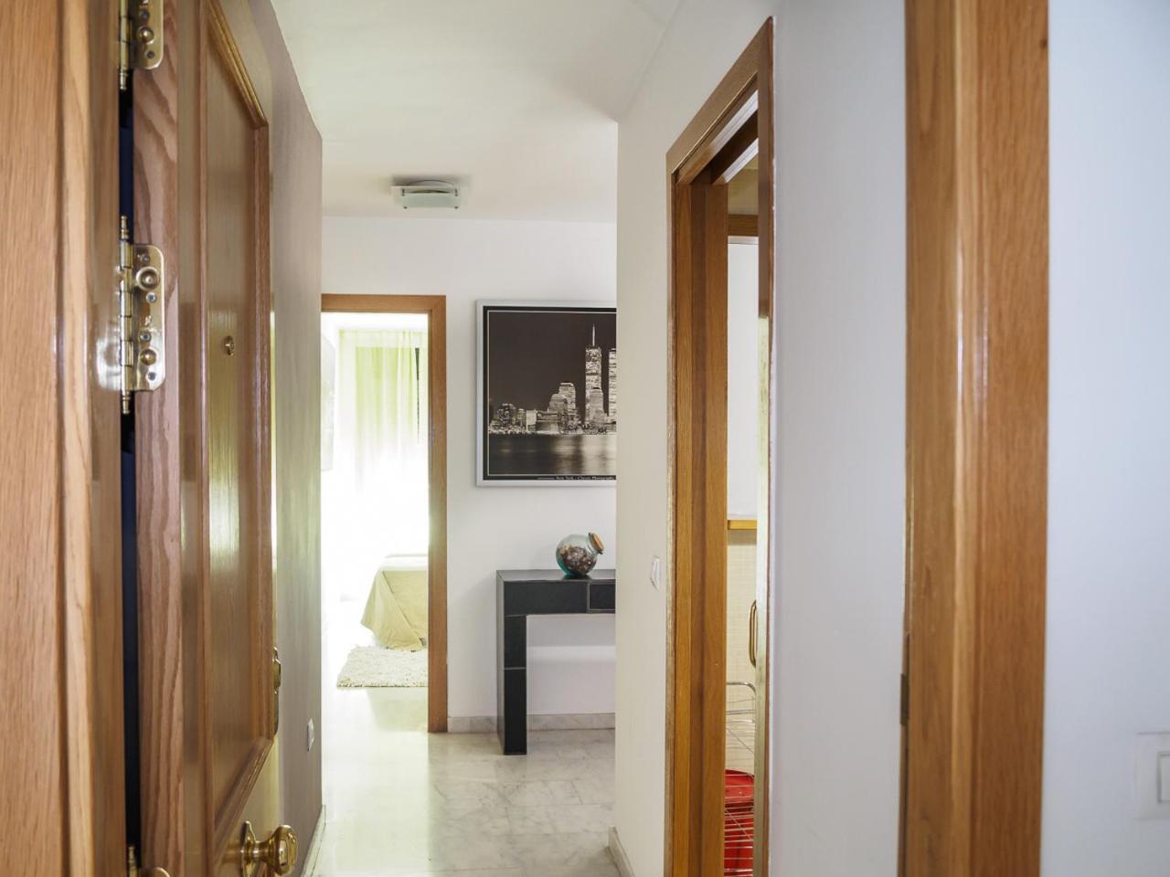Apartamento S.Quintin Malaga Luaran gambar