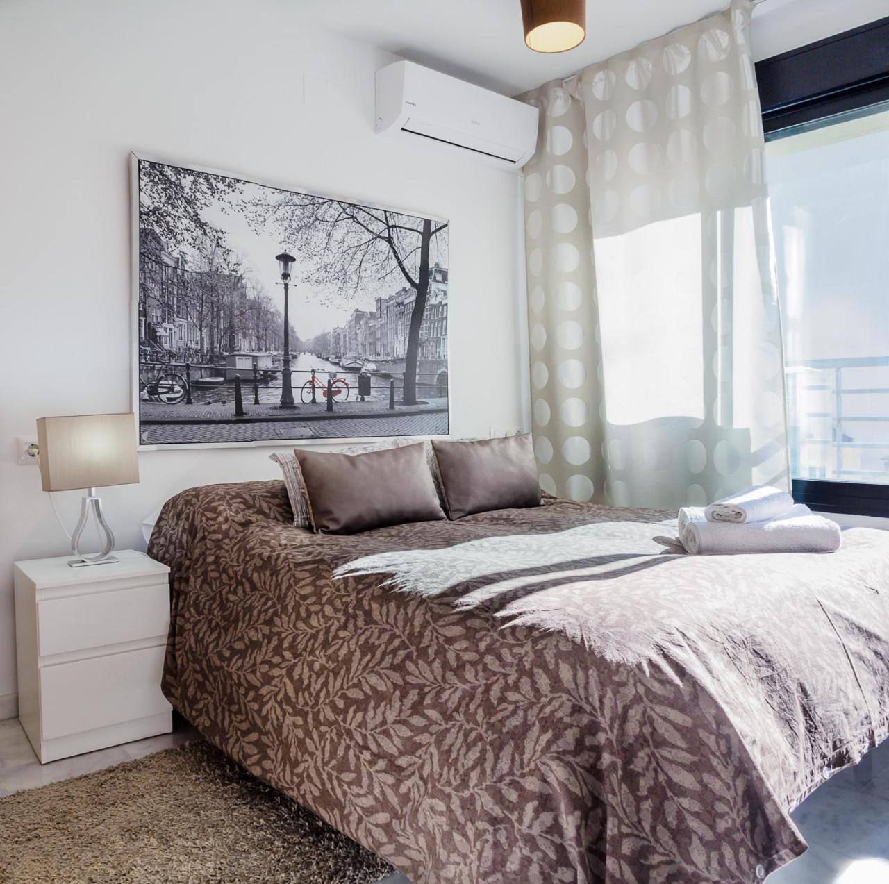 Apartamento S.Quintin Malaga Luaran gambar