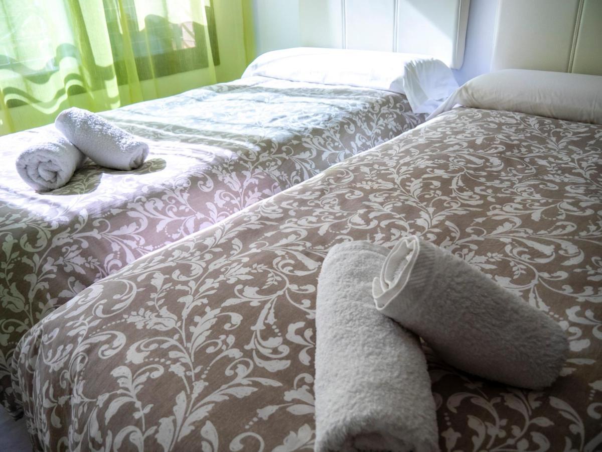 Apartamento S.Quintin Malaga Luaran gambar